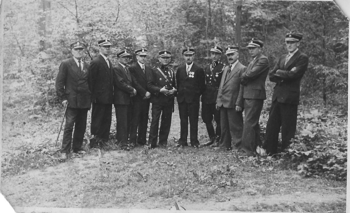 163. Jan Dykowski czwarty od lewej